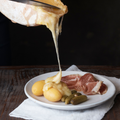 Assortiment de charcuterie halal et pommes de terre grenaille
